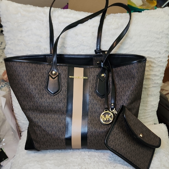 Michael Kors Handbags - Michael Kors Brown and Black Large Tote Bag With Wristlet Included